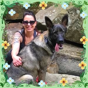 Meet your Posher, Danielle